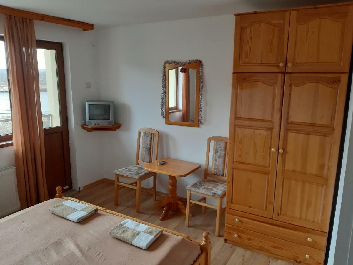 Къща Поколения Tryavna Dış mekan fotoğraf